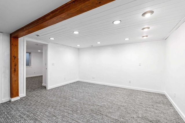 11622 N Fairwood Dr, Spokane, WA 99218