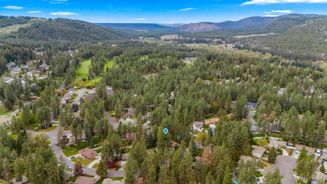 11622 N Fairwood Dr, Spokane, WA 99218