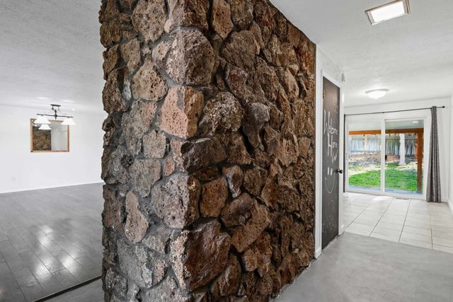 11622 N Fairwood Dr, Spokane, WA 99218