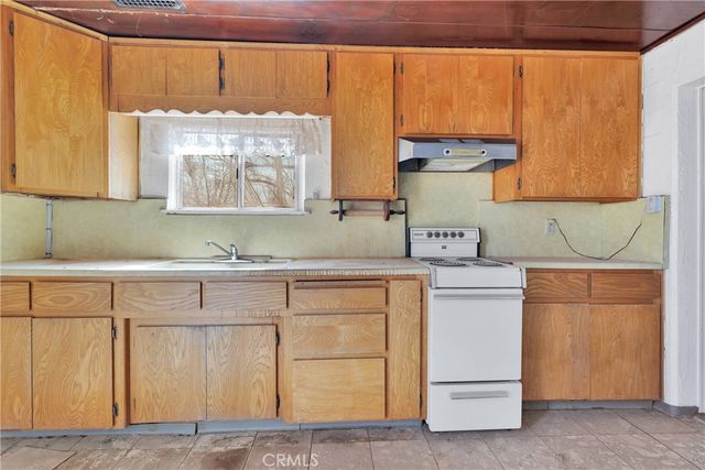 31011 Aleppo Lane, Newberry Springs, CA 92365