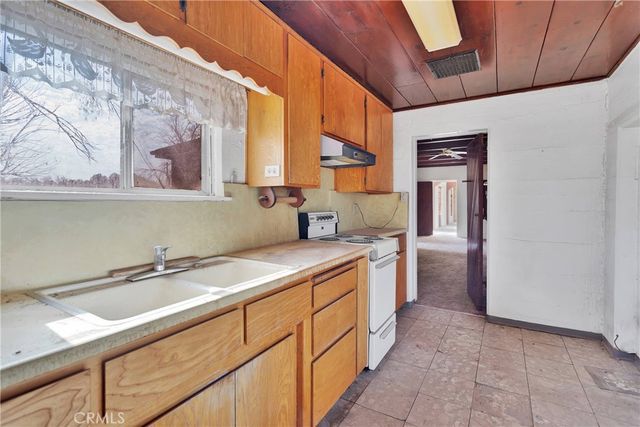 31011 Aleppo Lane, Newberry Springs, CA 92365