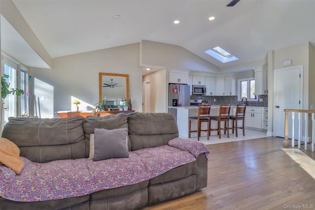 116B Holbrook Road, Holbrook, NY 11741