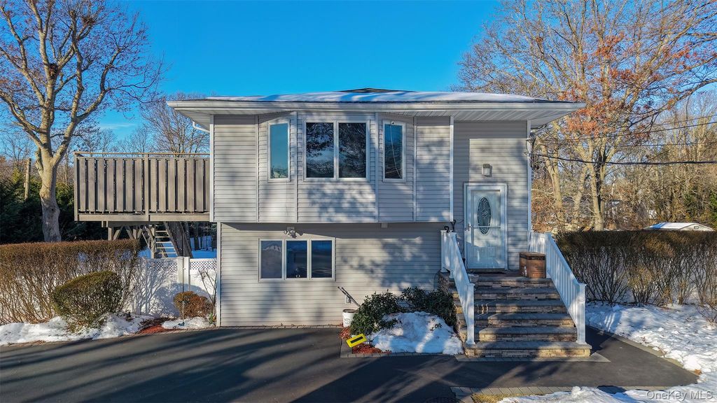 116B Holbrook Road, Holbrook, NY 11741