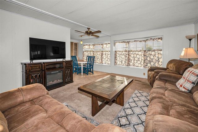 3318 CARNATION LANE, Zephyrhills, FL 33541