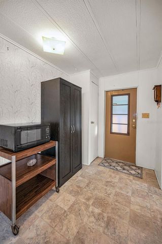 3318 CARNATION LANE, Zephyrhills, FL 33541