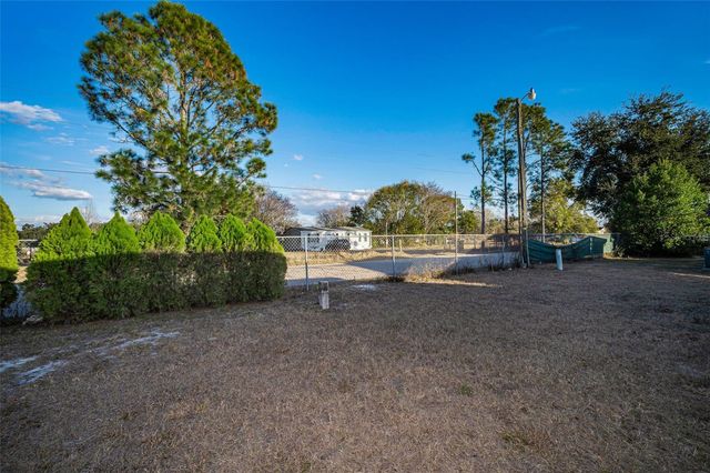 3318 CARNATION LANE, Zephyrhills, FL 33541