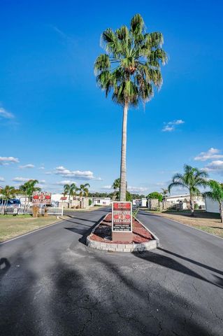 3318 CARNATION LANE, Zephyrhills, FL 33541