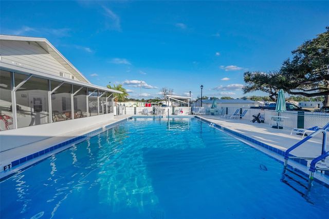 3318 CARNATION LANE, Zephyrhills, FL 33541