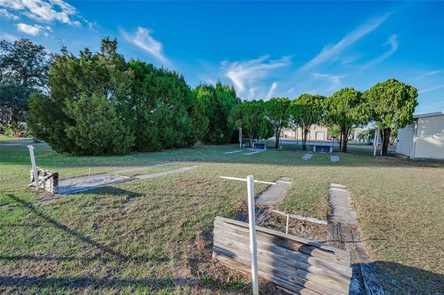 3318 CARNATION LANE, Zephyrhills, FL 33541