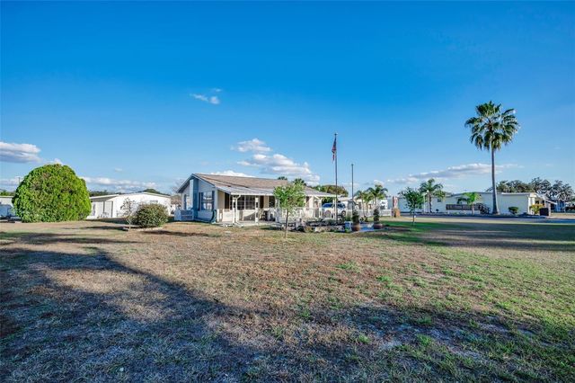 3318 CARNATION LANE, Zephyrhills, FL 33541