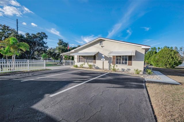 3318 CARNATION LANE, Zephyrhills, FL 33541