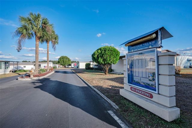 3318 CARNATION LANE, Zephyrhills, FL 33541