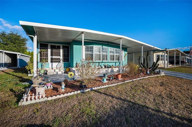 3318 CARNATION LANE, Zephyrhills, FL 33541