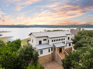 516 Deckhouse DR, Point Venture, TX 78645