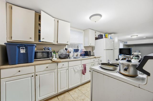 702 21st Street S, Fargo, ND 58103