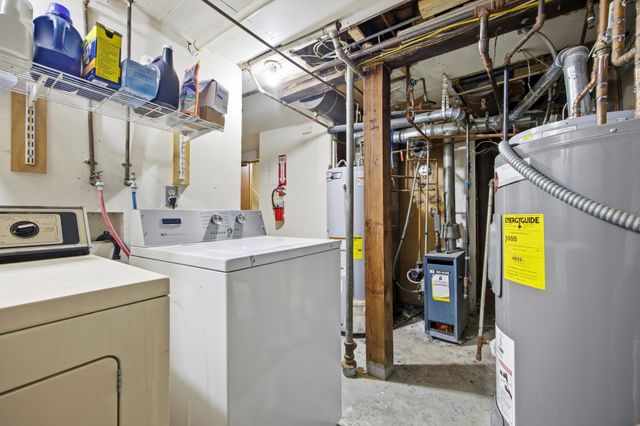 702 21st Street S, Fargo, ND 58103