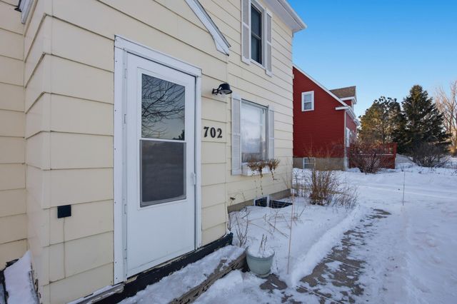 702 21st Street S, Fargo, ND 58103