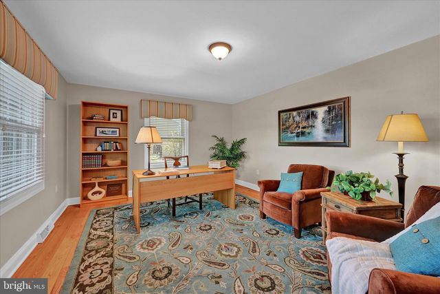 826 BLUE GRASS RD, Lancaster, PA 17601