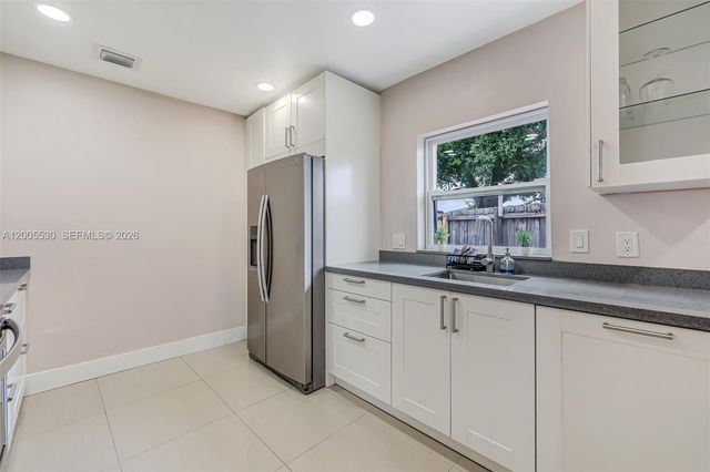 13890 SW 43rd Ter, Miami, FL 33175