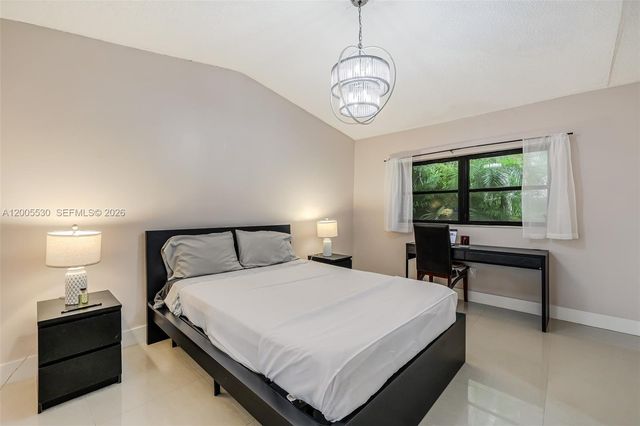 13890 SW 43rd Ter, Miami, FL 33175