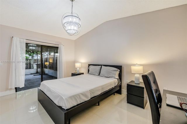 13890 SW 43rd Ter, Miami, FL 33175