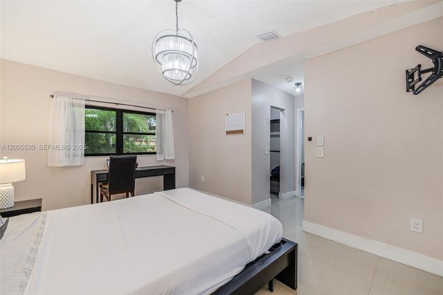 13890 SW 43rd Ter, Miami, FL 33175