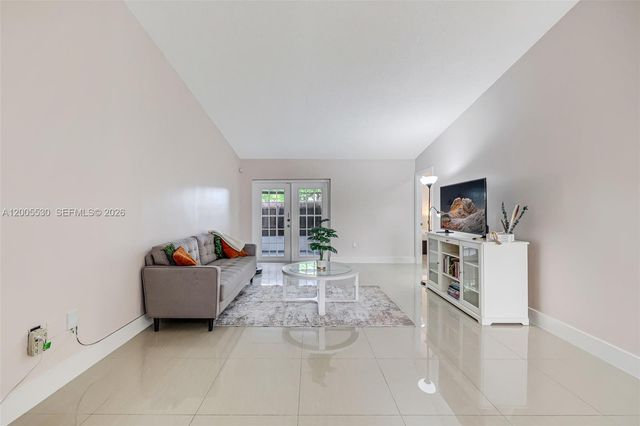 13890 SW 43rd Ter, Miami, FL 33175