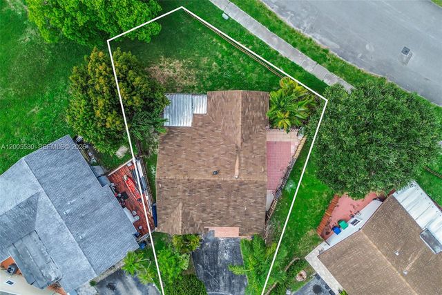 13890 SW 43rd Ter, Miami, FL 33175