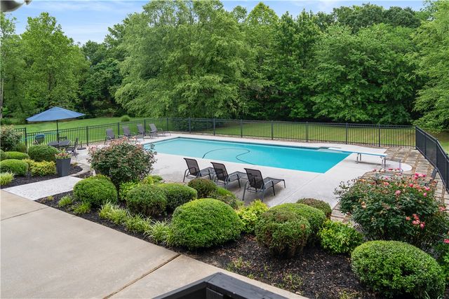 2670 Candlewood Drive, Fayetteville, AR 72703