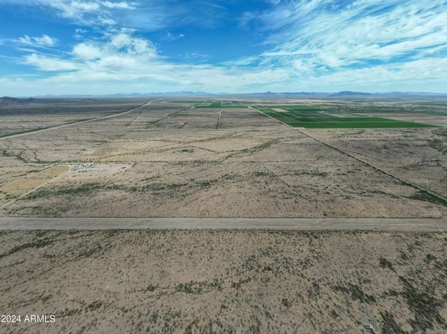 539x3 W Sunland Avenue A3, Tonopah, AZ 85354