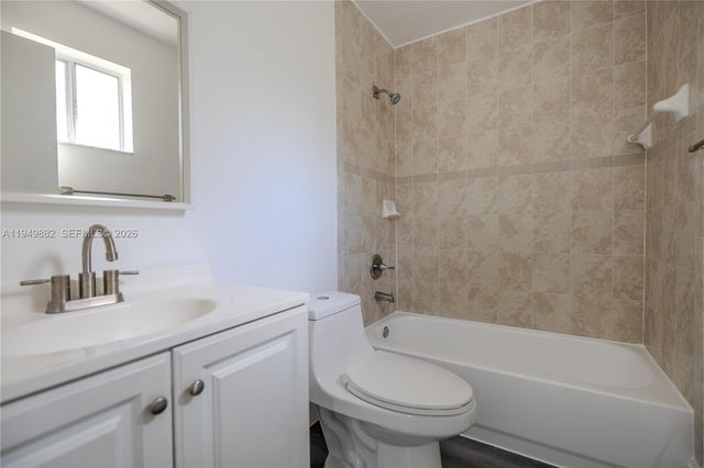 15330 SW 134th Pl 308, Miami, FL 33177