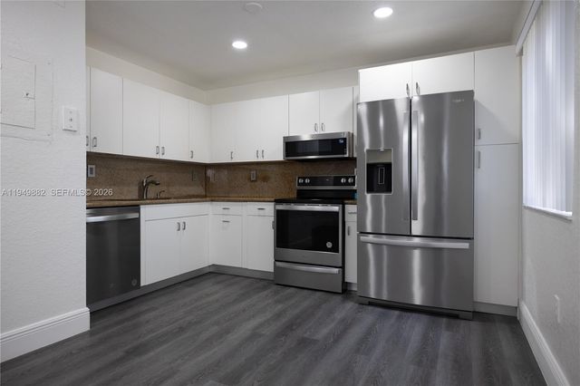 15330 SW 134th Pl 308, Miami, FL 33177