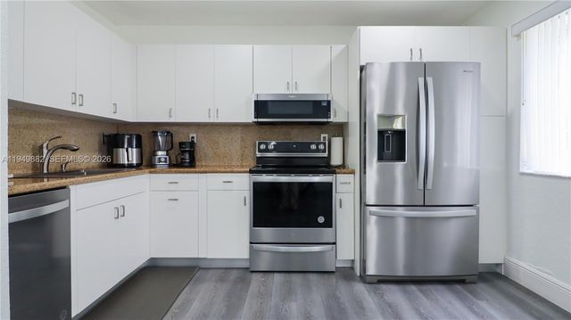 15330 SW 134th Pl 308, Miami, FL 33177