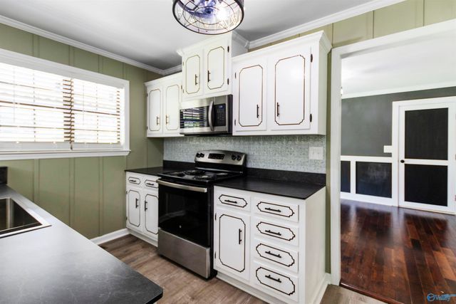89 Lake Drive, Scottsboro, AL 35769