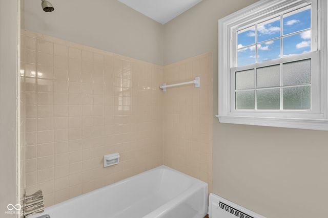 439 Lindsay Court, Indianapolis, IN 46214