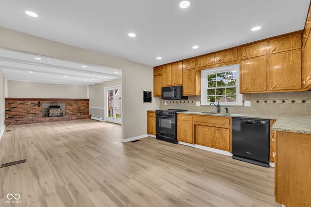 439 Lindsay Court, Indianapolis, IN 46214