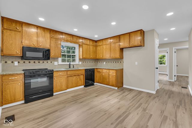 439 Lindsay Court, Indianapolis, IN 46214