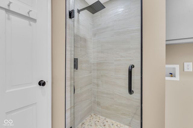 439 Lindsay Court, Indianapolis, IN 46214
