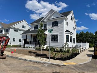 16 Starling Street, Boston, MA 02132