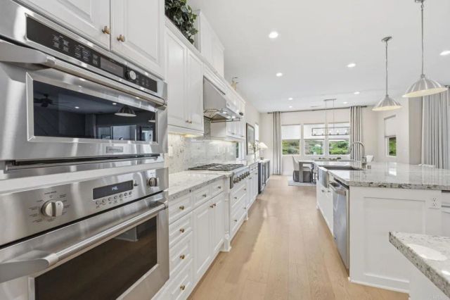 5468 Reef Circle, Carlsbad, CA 92008