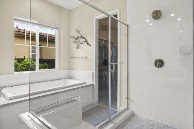 5468 Reef Circle, Carlsbad, CA 92008