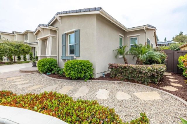 5468 Reef Circle, Carlsbad, CA 92008