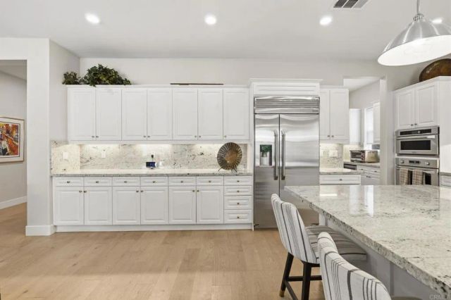 5468 Reef Circle, Carlsbad, CA 92008