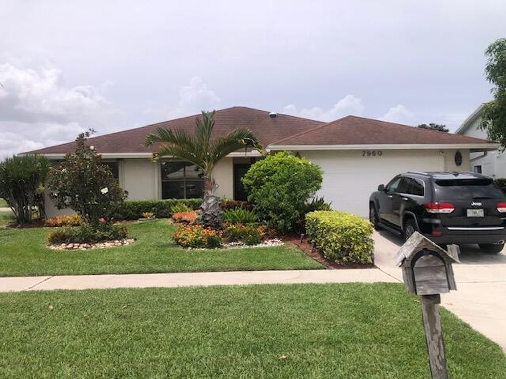 7960 Chula Vista Crescent, Boca Raton, FL 33433