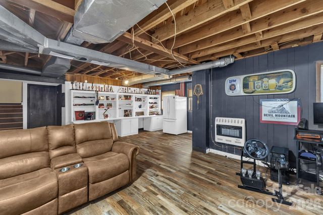 651 Highland Drive, Eden, NC 27288