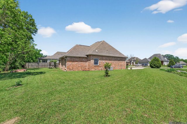12163 Deventer Dr, Geismar, LA 70734