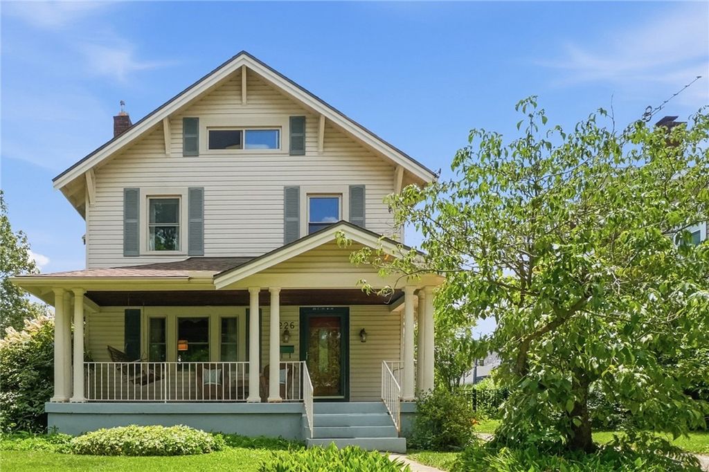 226 Corona Avenue, Oakwood, OH 45419