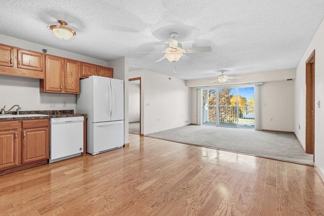 15400 Chippendale Avenue W 315, Rosemount, MN 55068