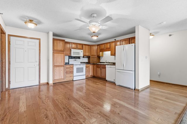 15400 Chippendale Avenue W 315, Rosemount, MN 55068