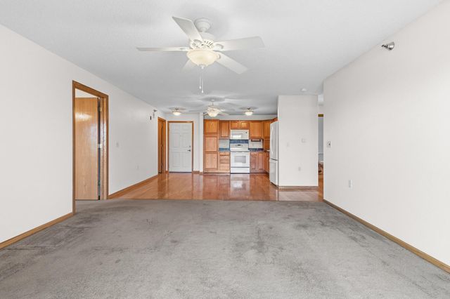 15400 Chippendale Avenue W 315, Rosemount, MN 55068